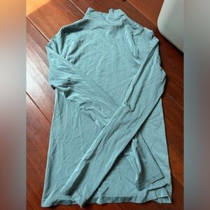 Intimately free people turtle neck top NWOT